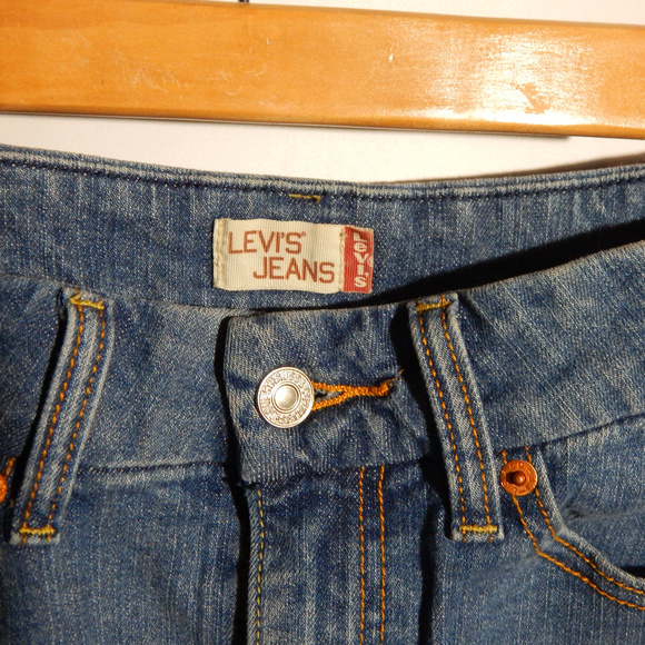 Levi's Miniskirt Sz 4 - Picture 2 of 4